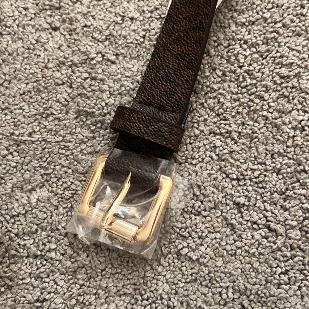 Michael Kors Gorgeous Belt Bag~ BRAND NEW - Picture 6 of 7